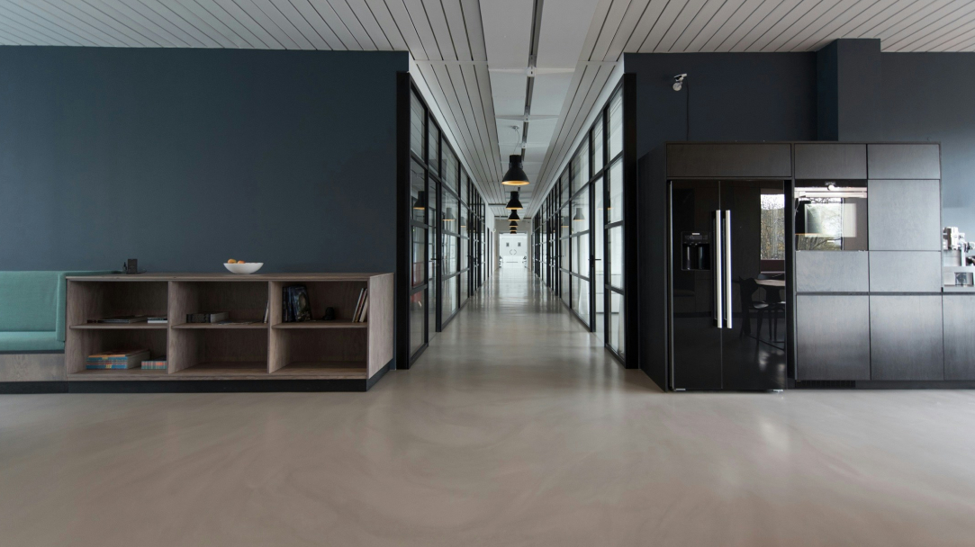 ROOM-4